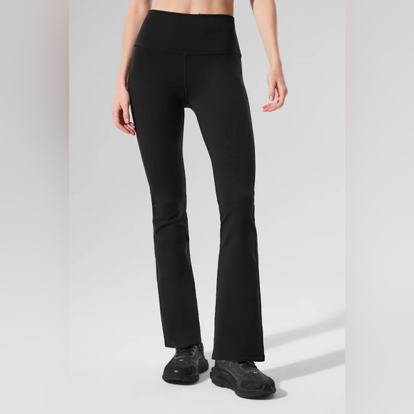 Alo Airbrush High-Waist 7/8 Bootcut Legging - Picture 1 of 3